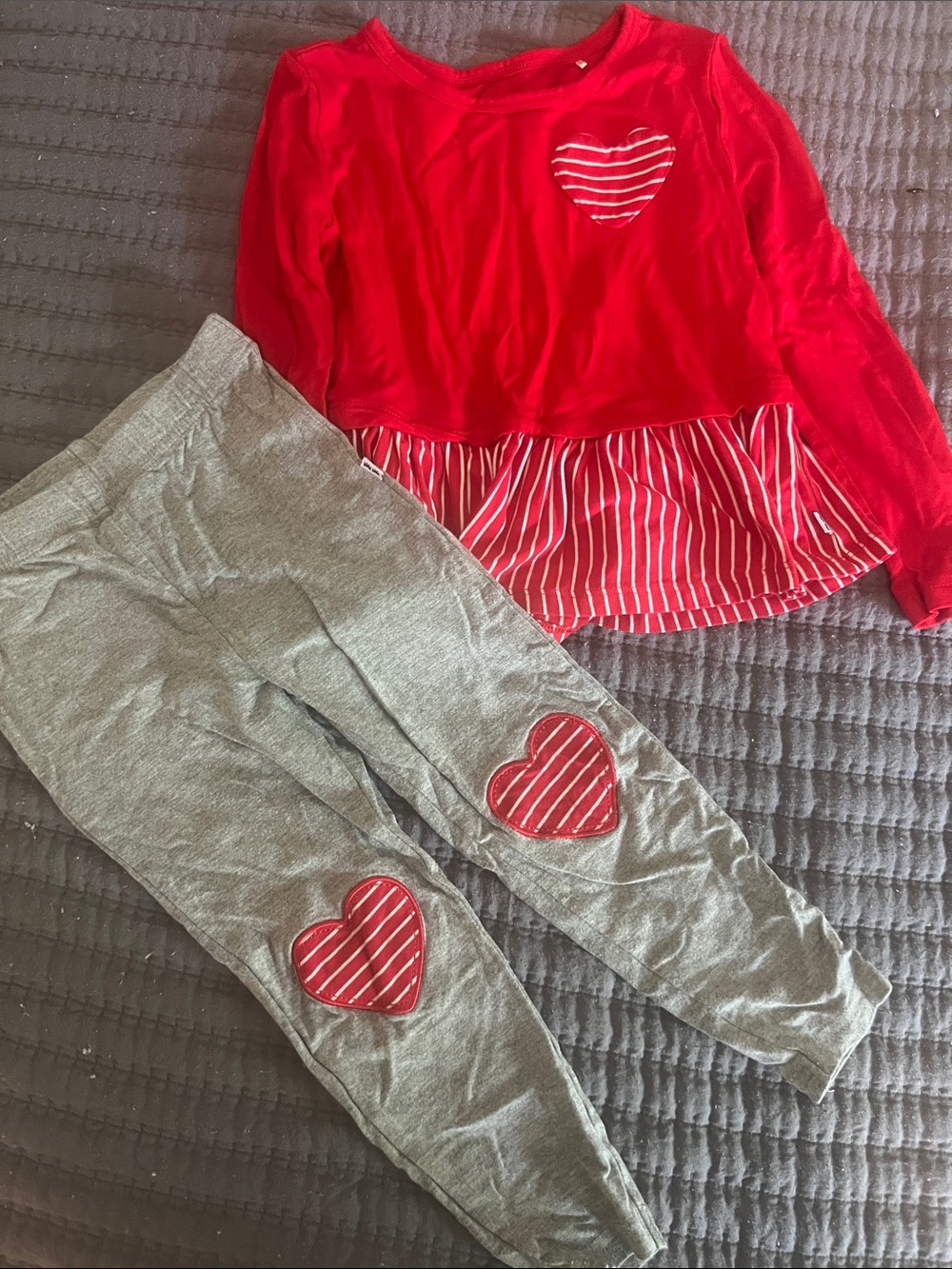 Little Sleepies Red and Gray Heart Matching Set